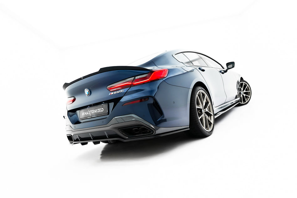 Mittlerer Heckdiffusor (mit einem vertikalem balken) BMW 8 Gran Coupe M-PACK G16