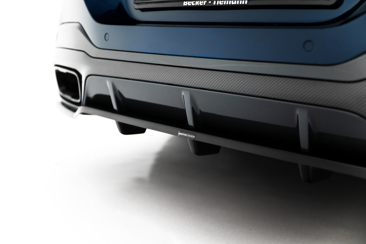 Mittlerer Heckdiffusor (mit einem vertikalem balken) BMW 8 Gran Coupe M-PACK G16