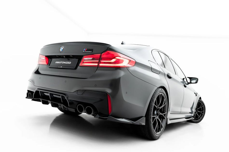 Mittlerer Heckdiffusor (mit einem vertikalem balken) BMW M5 F90 / F90 Facelift