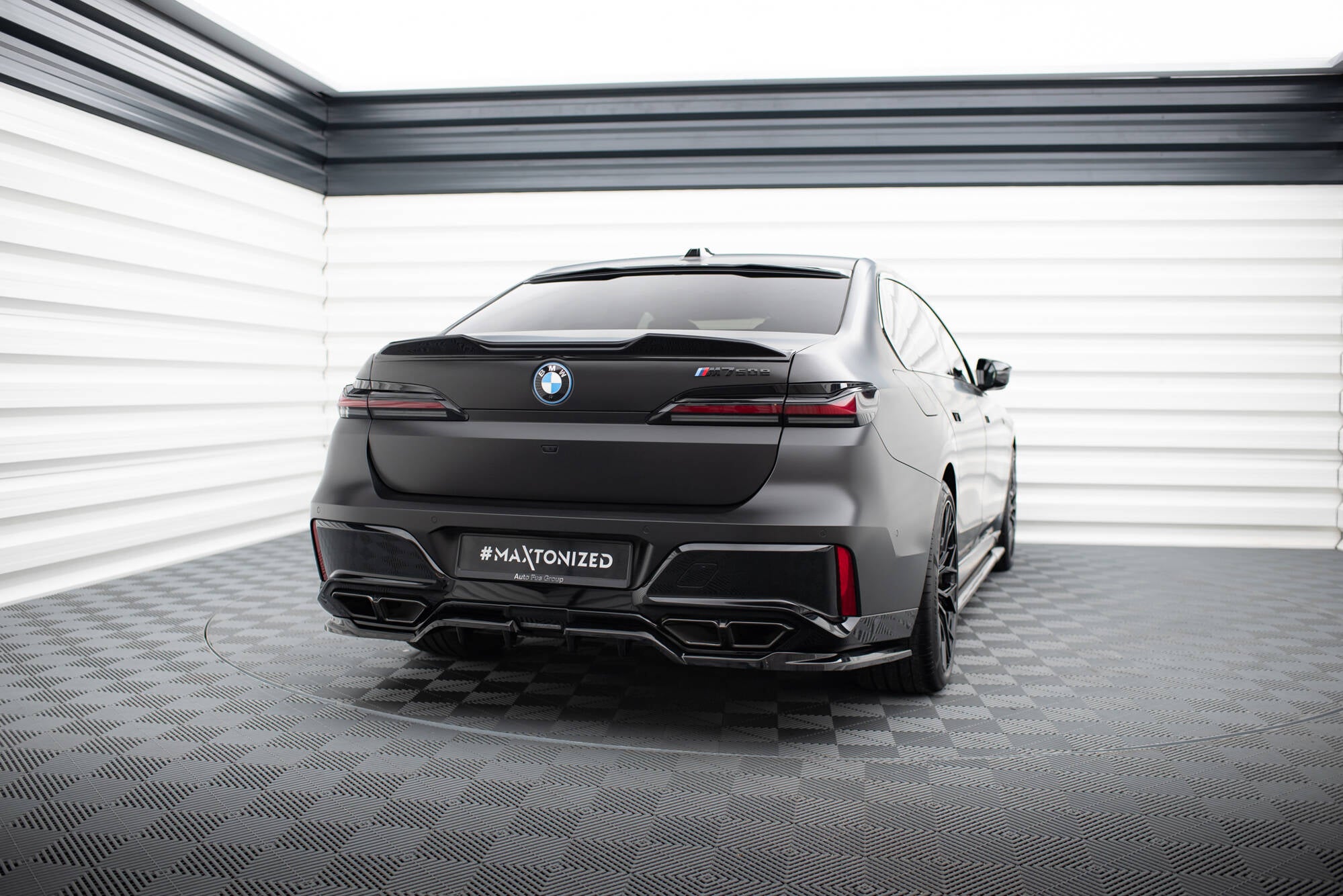 Heckdiffusor BMW M760e G70