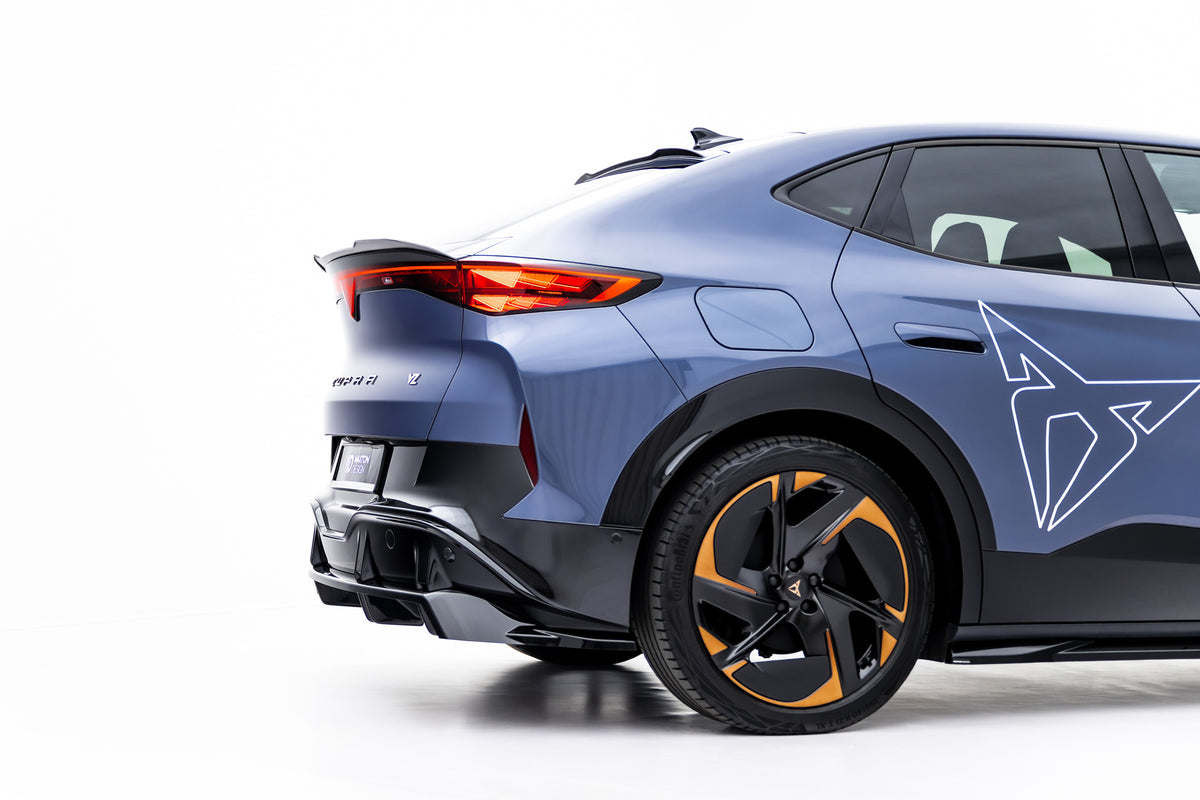 Mittlerer Heckdiffusor (mit einem vertikalem balken) Cupra Tavascan MK1
