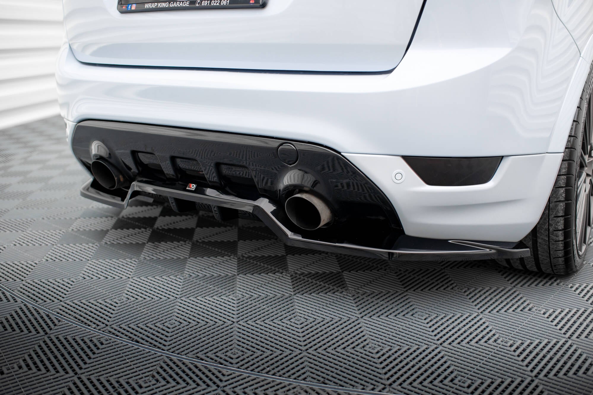 Heckdiffusor Ford Kuga ST Mk1