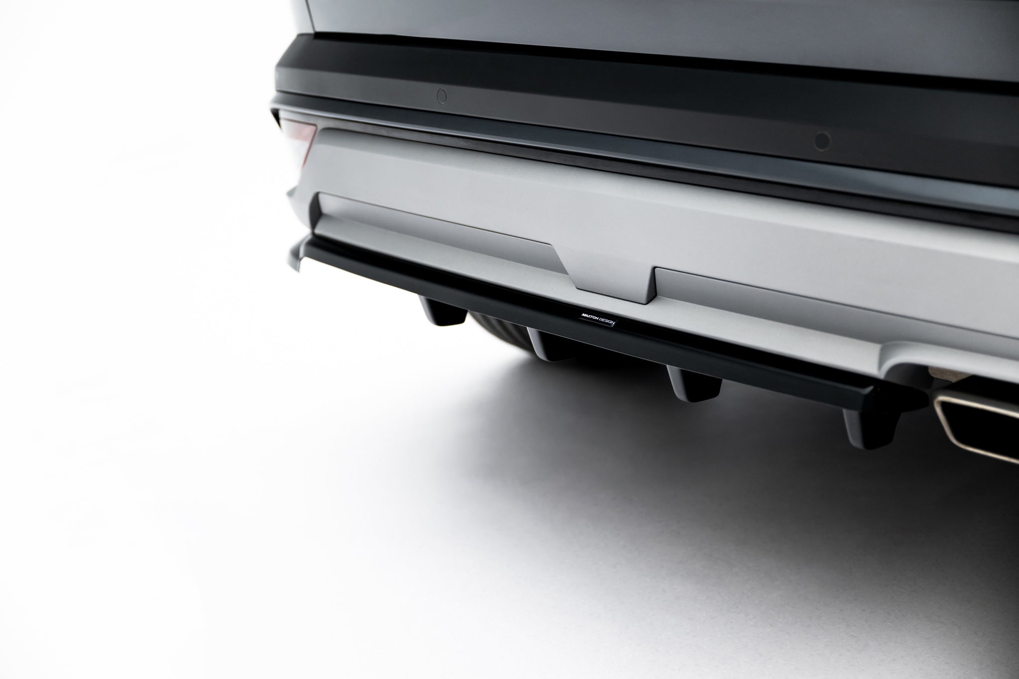 Mittlerer Heckdiffusor (mit einem vertikalem balken) Hyundai Tucson MK4 Facelift