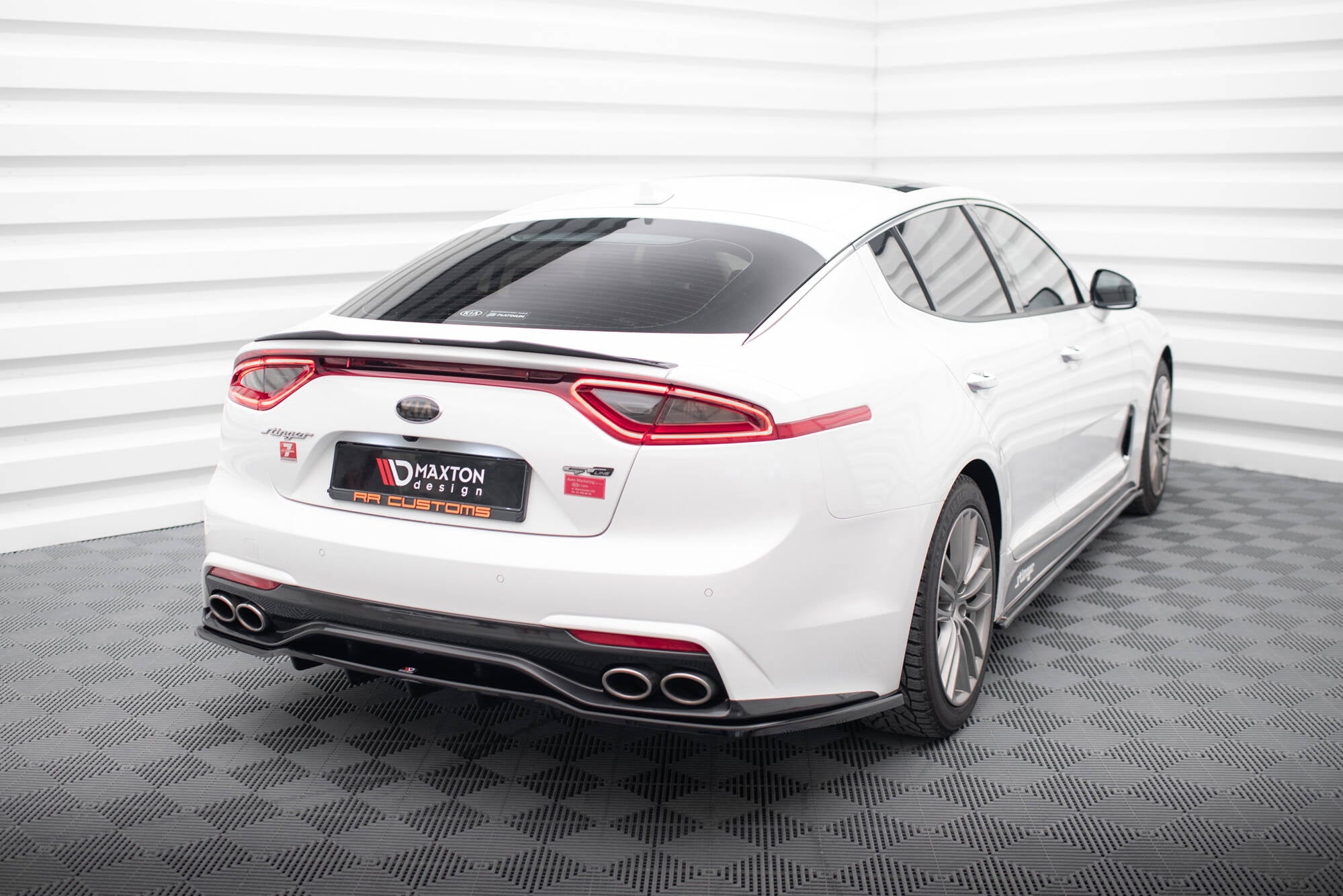 Heckdiffusor Kia Stinger Mk1