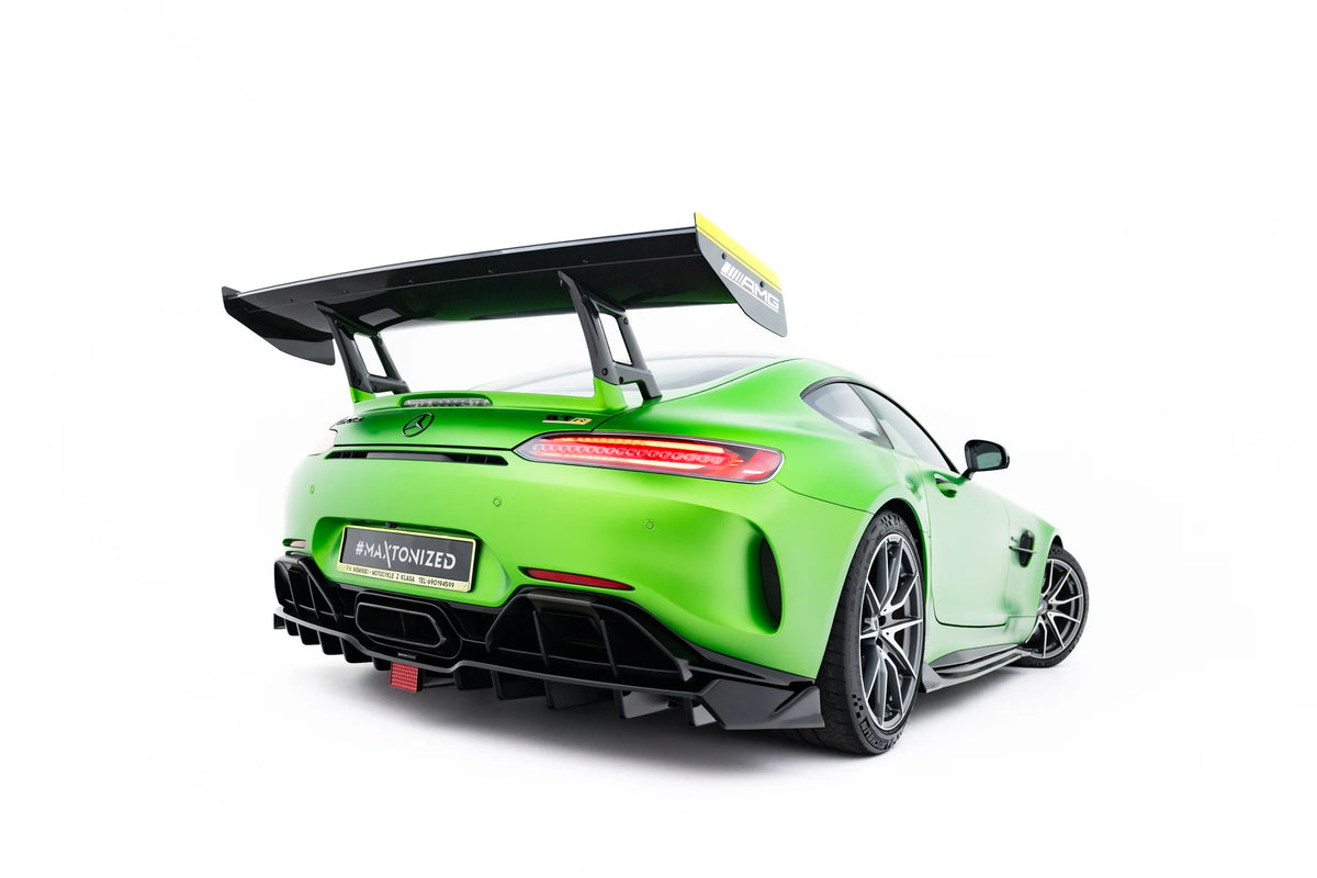 Mittlerer Heckdiffusor (mit einem vertikalem balken) + LED Mercedes-AMG GT R C190 Facelift