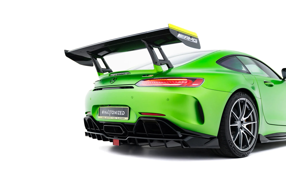 Mittlerer Heckdiffusor (mit einem vertikalem balken) + LED Mercedes-AMG GT R C190 Facelift