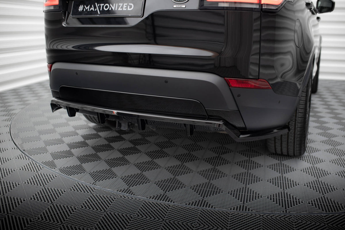 Mittlerer Heckdiffusor (mit einem vertikalem balken) Land Rover Discovery HSE MK5