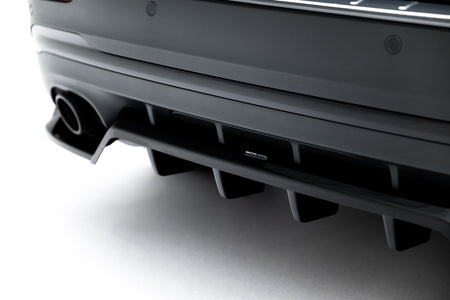Mittlerer Heckdiffusor (mit einem vertikalem balken) Mercedes-AMG GLA 35 H247 Facelift