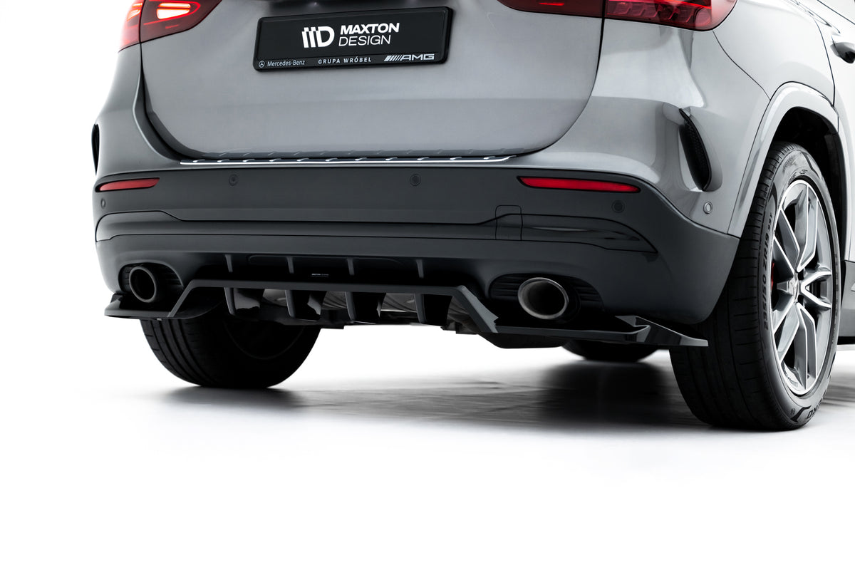 Mittlerer Heckdiffusor (mit einem vertikalem balken) Mercedes-AMG GLA 35 H247 Facelift