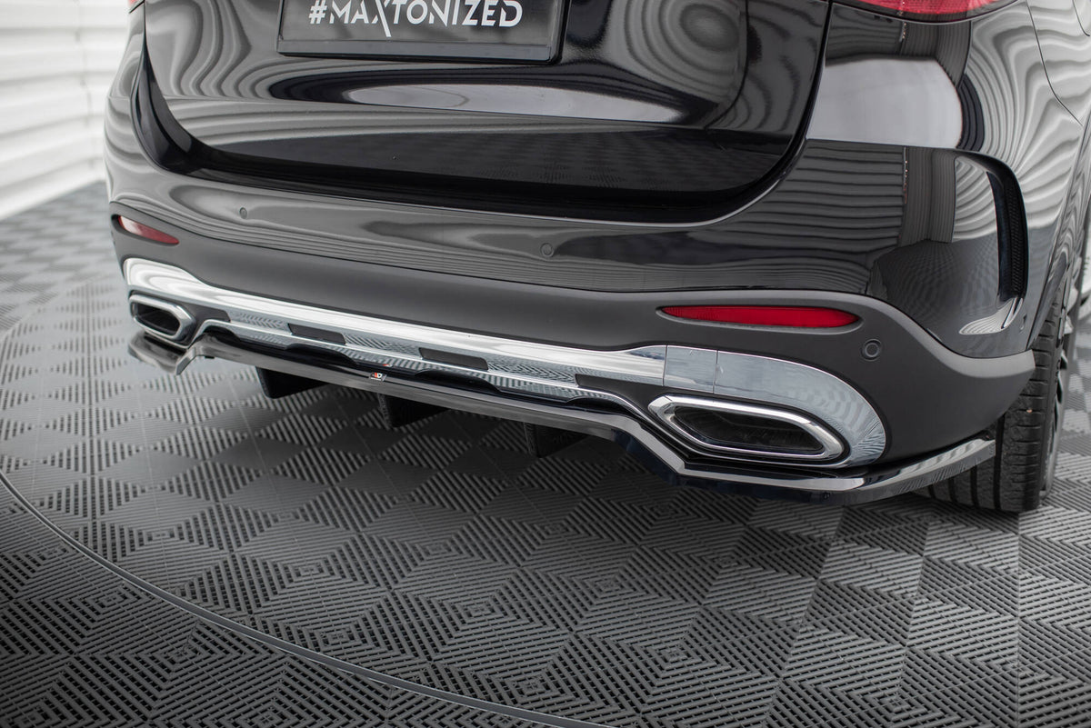 Mittlerer Heckdiffusor (mit einem vertikalem balken) Mercedes-Benz GLC AMG-Line X254