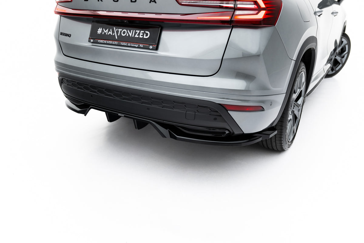 Mittlerer Heckdiffusor (mit einem vertikalem balken) Skoda Kodiaq Sportline MK2