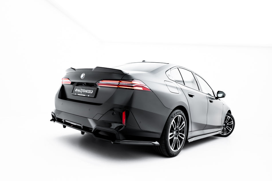 Mittlerer Heckdiffusor (mit einem vertikalem balken) V.1 BMW 5 / I5 M-PACK Sedan / Touring G60 / G61