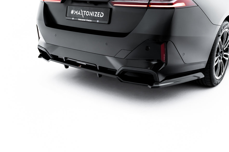 Mittlerer Heckdiffusor (mit einem vertikalem balken) V.1 BMW 5 / I5 M-PACK Sedan / Touring G60 / G61
