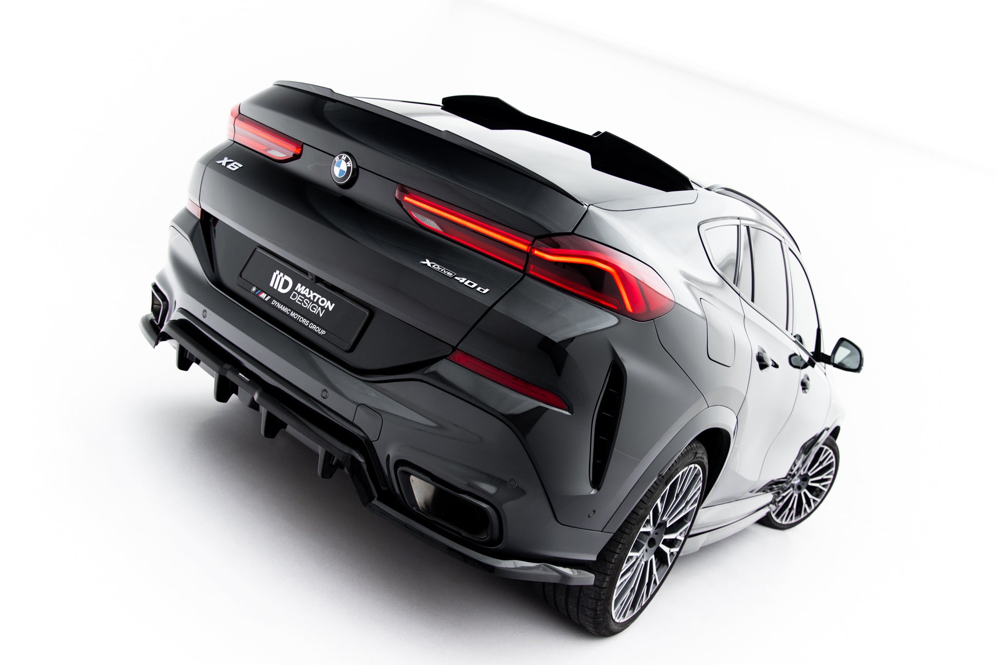 Mittlerer Heckdiffusor (mit einem vertikalem balken) V.1 BMW X6 M-PACK G06 Facelift