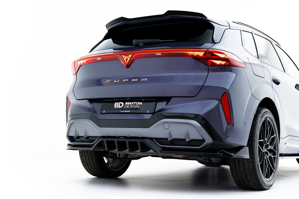 Mittlerer Heckdiffusor (mit einem vertikalem balken) V.1 Cupra Terramar MK1 (Version ohne Anhängerkupplung)