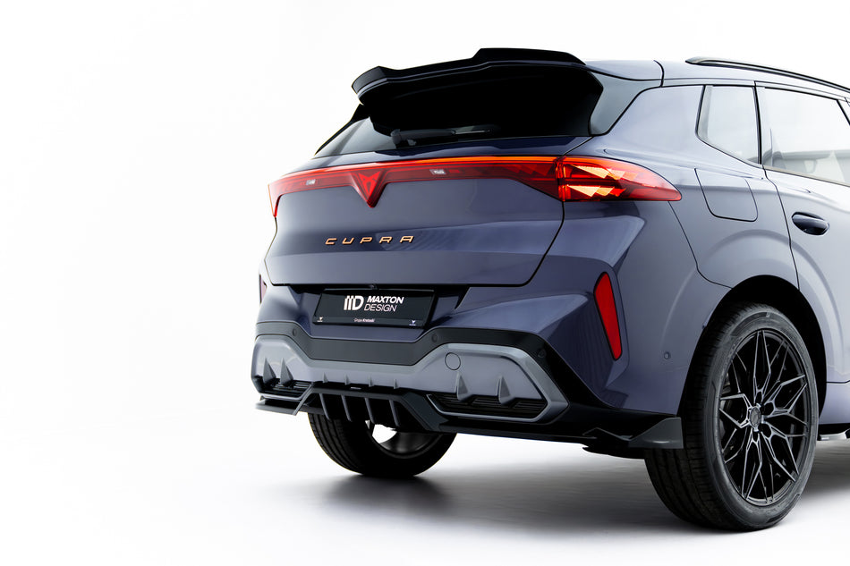 Mittlerer Heckdiffusor (mit einem vertikalem balken) V.1 Cupra Terramar MK1 (Version ohne Anhängerkupplung)