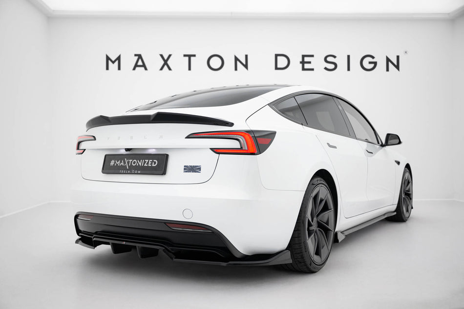 Mittlerer Heckdiffusor (mit einem vertikalem balken) V.1 Tesla Model 3 Performance MK1 Facelift