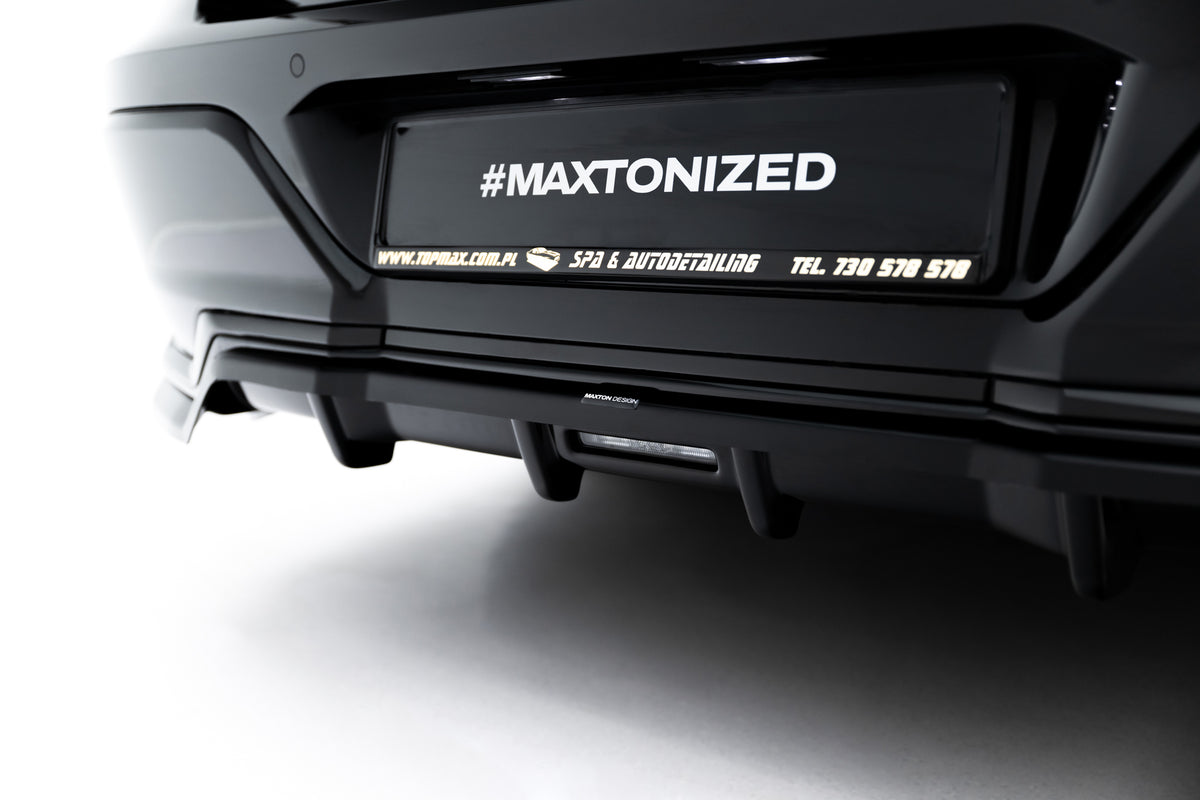 Mittlerer Heckdiffusor (mit einem vertikalem balken) V.2 BMW 7 M-PACK G70