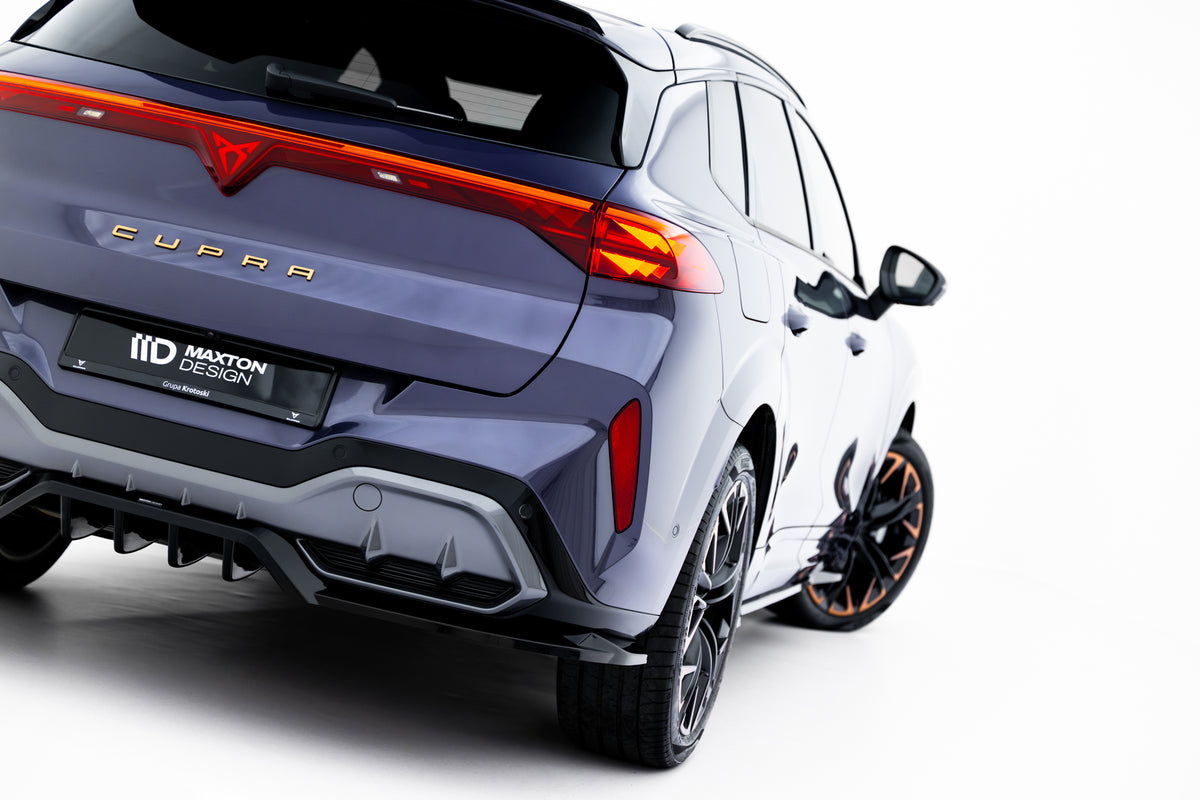 Mittlerer Heckdiffusor (mit einem vertikalem balken) V.2 Cupra Terramar MK1 (Version ohne Anhängerkupplung)