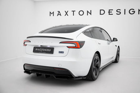 Mittlerer Heckdiffusor (mit einem vertikalem balken) V.2 Tesla Model 3 Performance MK1 Facelift
