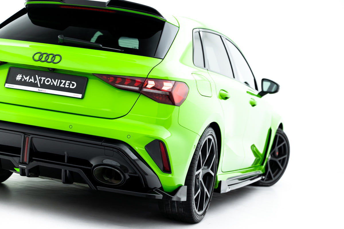 Mittlerer Heckdiffusor (mit einem vertikalem balken) V.3 Audi RS3 Sportback 8Y Facelift
