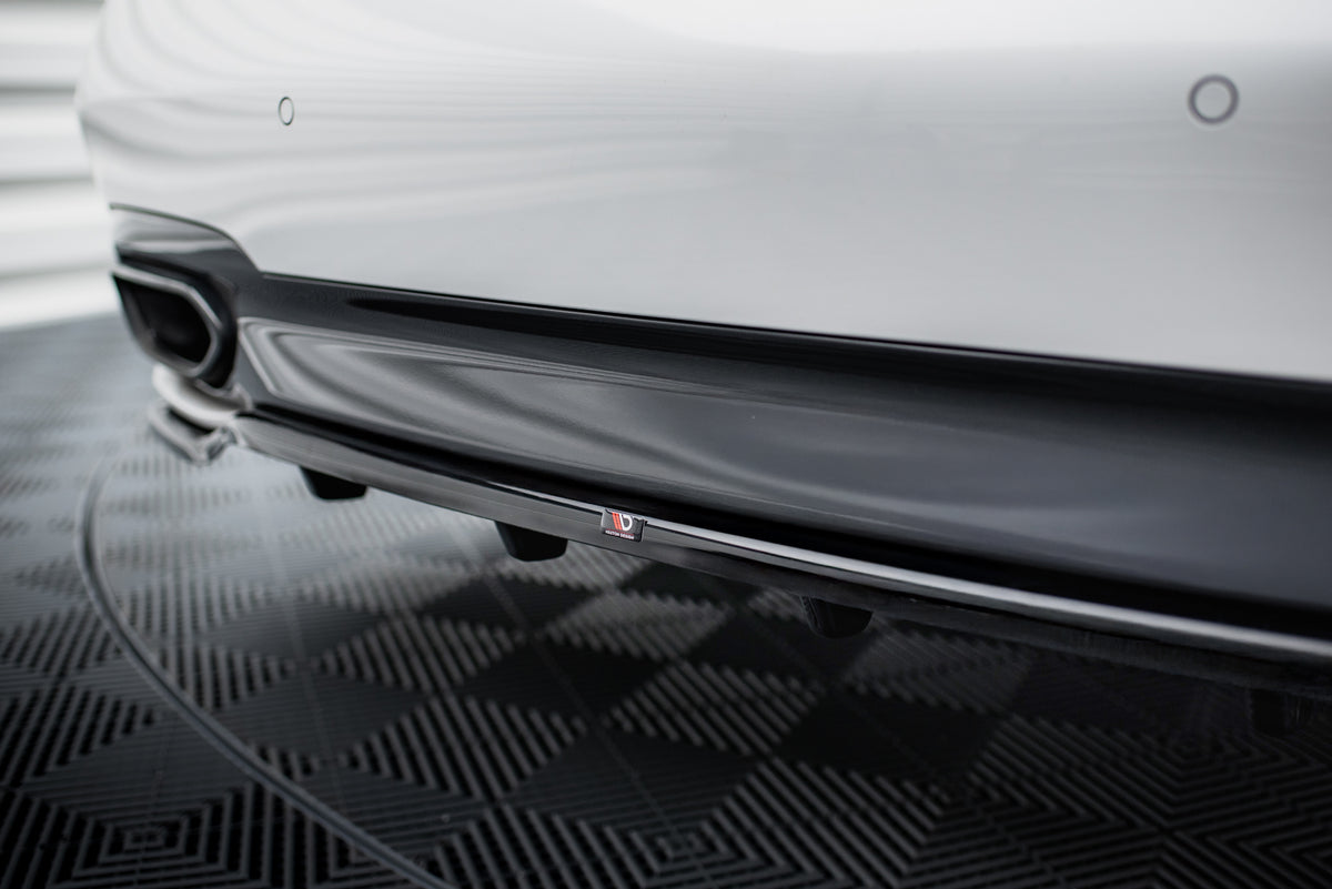 Mittlerer Heckdiffusor (mit einem vertikalem balken) BMW 7 M-PACK G11 /G12