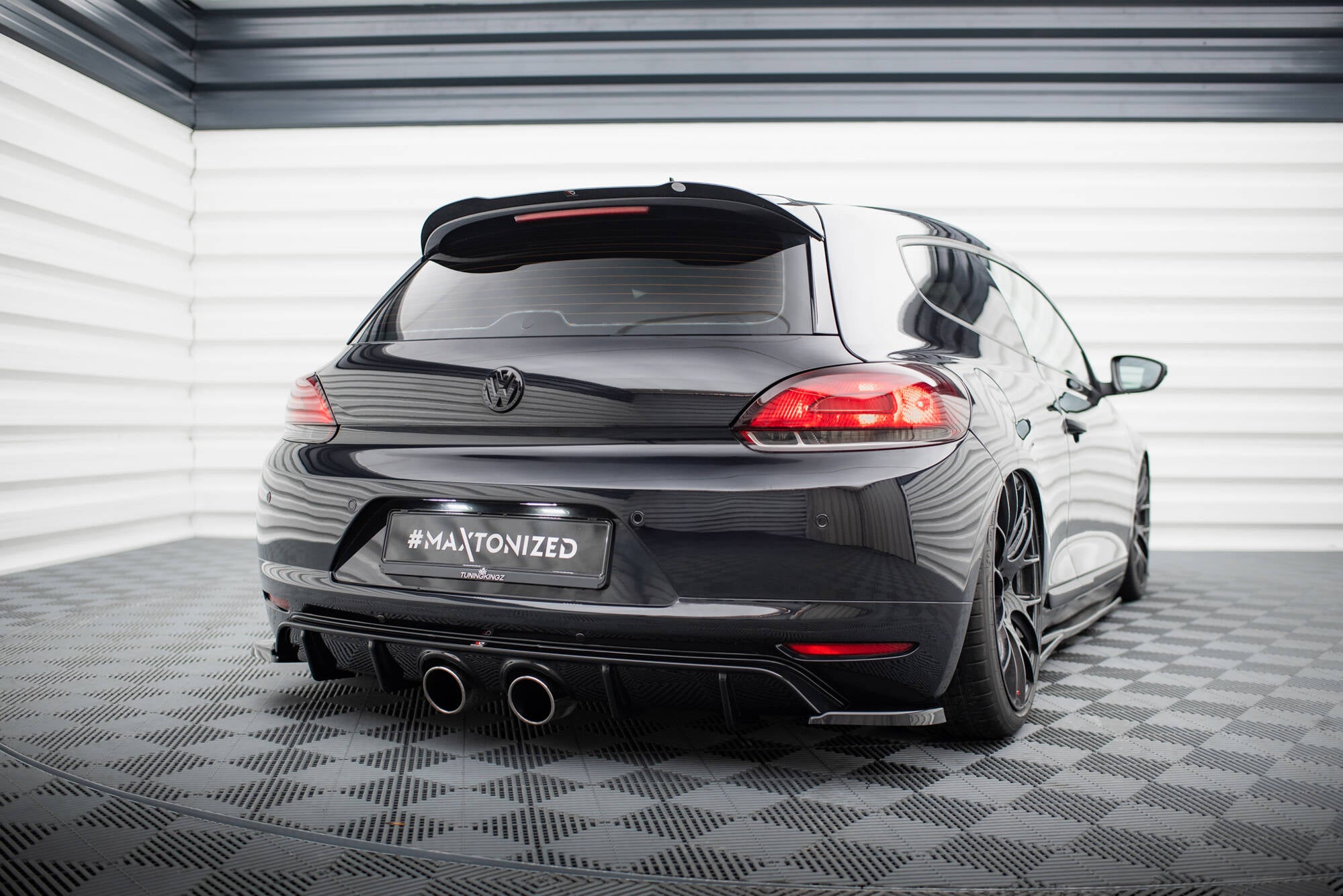 Heckdiffusor V.2 Volkswagen Scirocco Mk3 (R32 Auspuff)