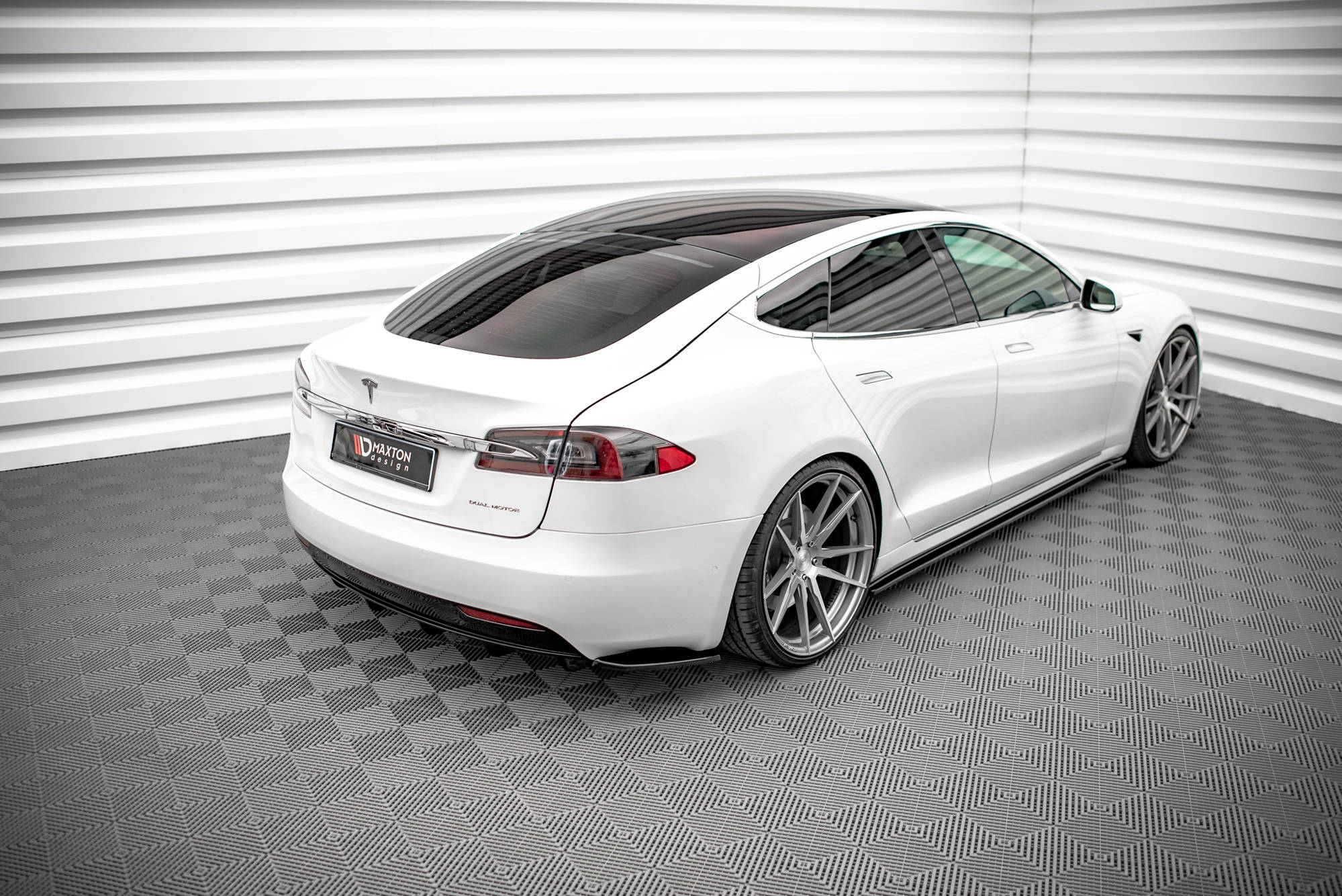 Seitenschweller Tesla Model S Facelift