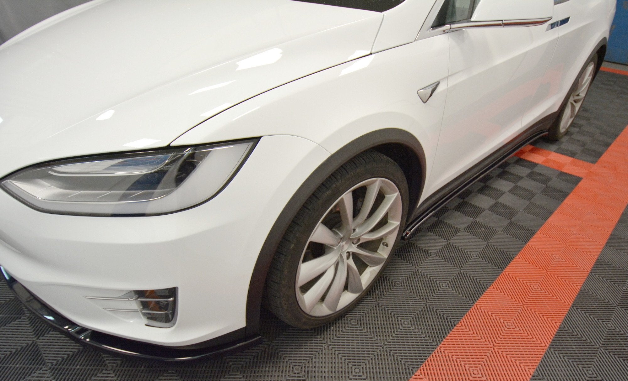 Seitenschweller V.1 Tesla Model X