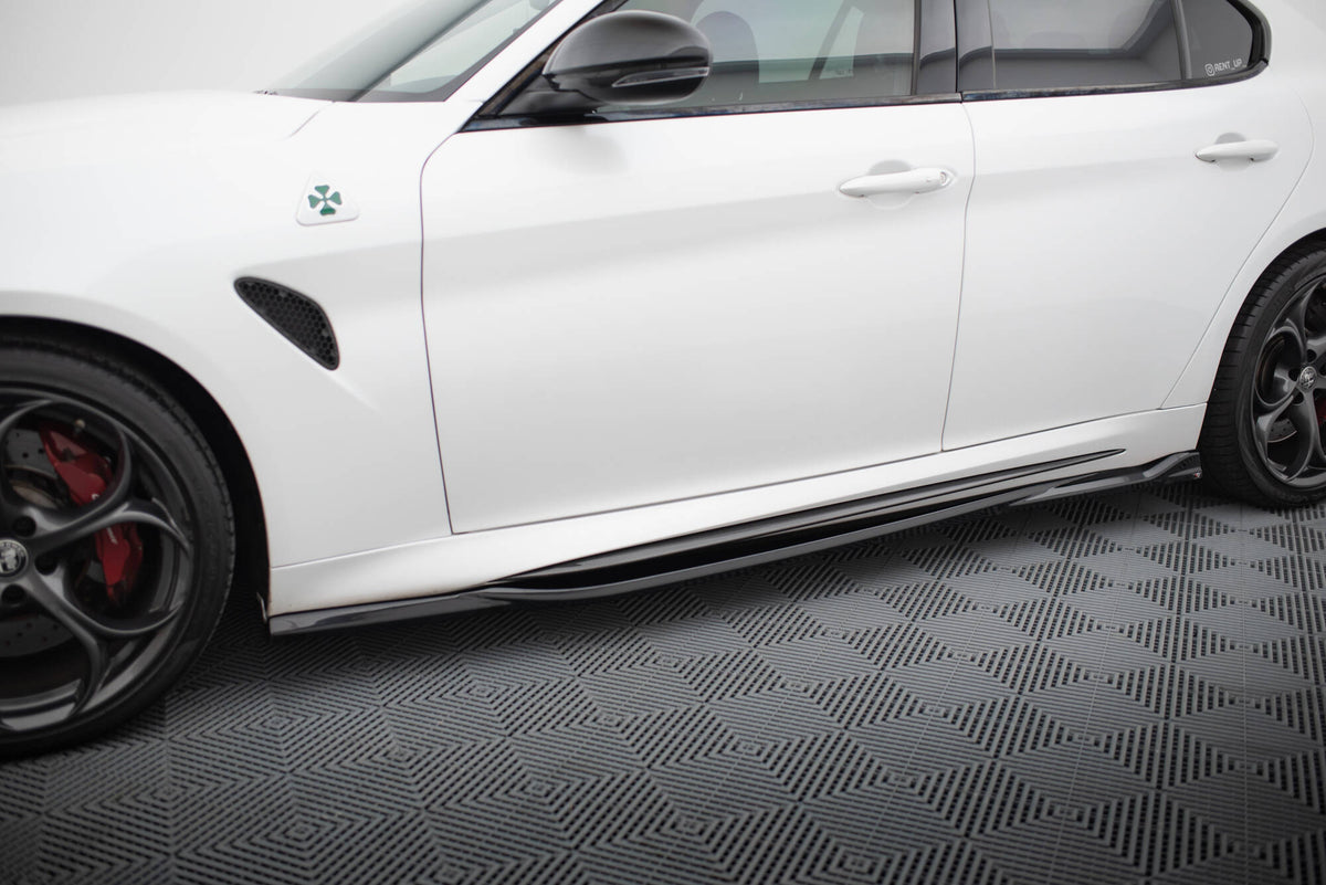 Frontspoiler Lippe, Seitenschweller und Heckdiffusor Alfa Romeo Giulia Quadrifoglio