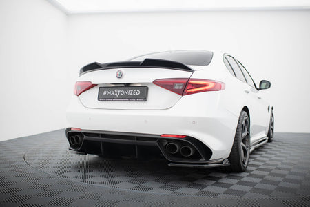 Frontspoiler Lippe, Seitenschweller und Heckdiffusor Alfa Romeo Giulia Quadrifoglio