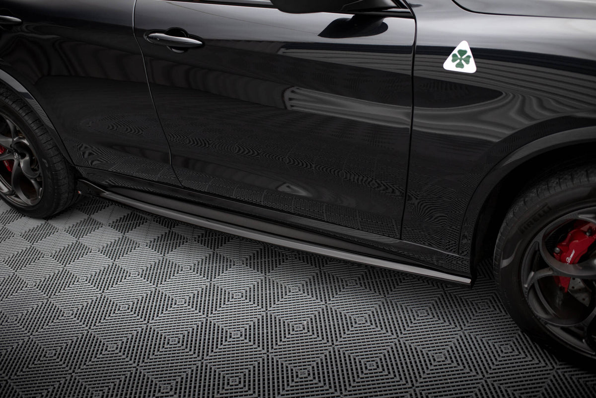 Frontspoiler Lippe, Seitenschweller, Heckdiffusor Alfa Romeo Stelvio Quadrifoglio MK1