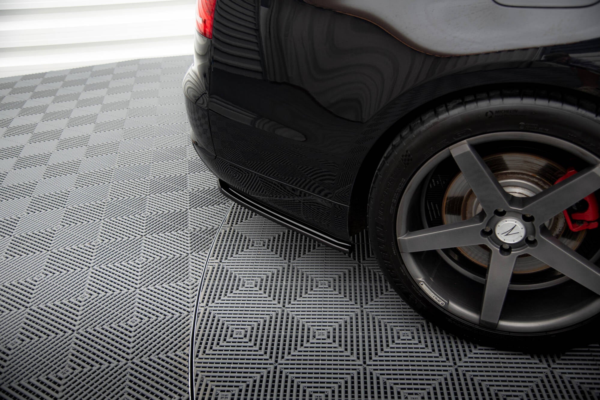 Frontspoiler Lippe, Seitenschweller und Heckdiffusor Satz Audi A8 D4
