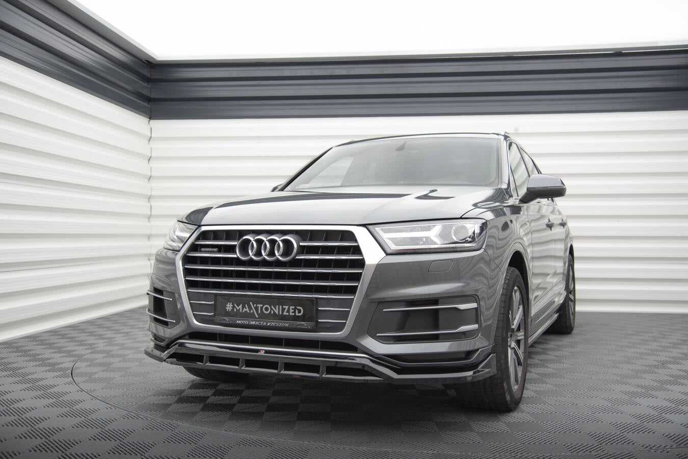 Frontspoiler Lippe, Seitenschweller und Heckdiffusor für Audi Q7 Mk2