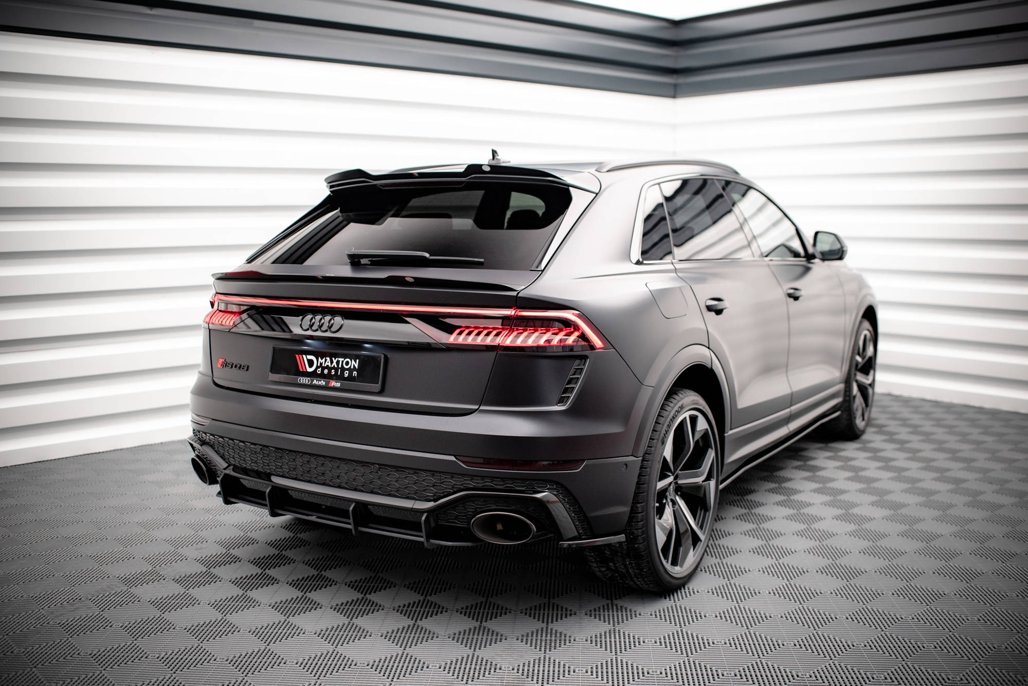 Frontspoiler Lippe und Heckdiffusor Audi RSQ8 Mk1