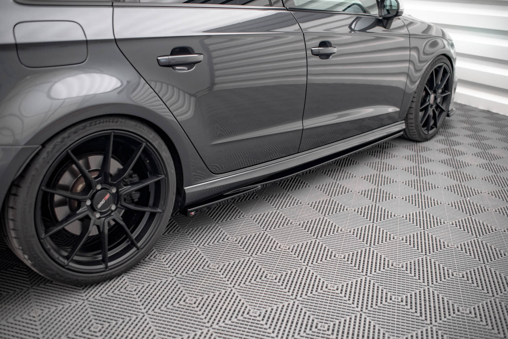 Frontspoiler Lippe & Seitenschweller & Heckdiffusor Satz Audi S3 Sportback 8V Facelift