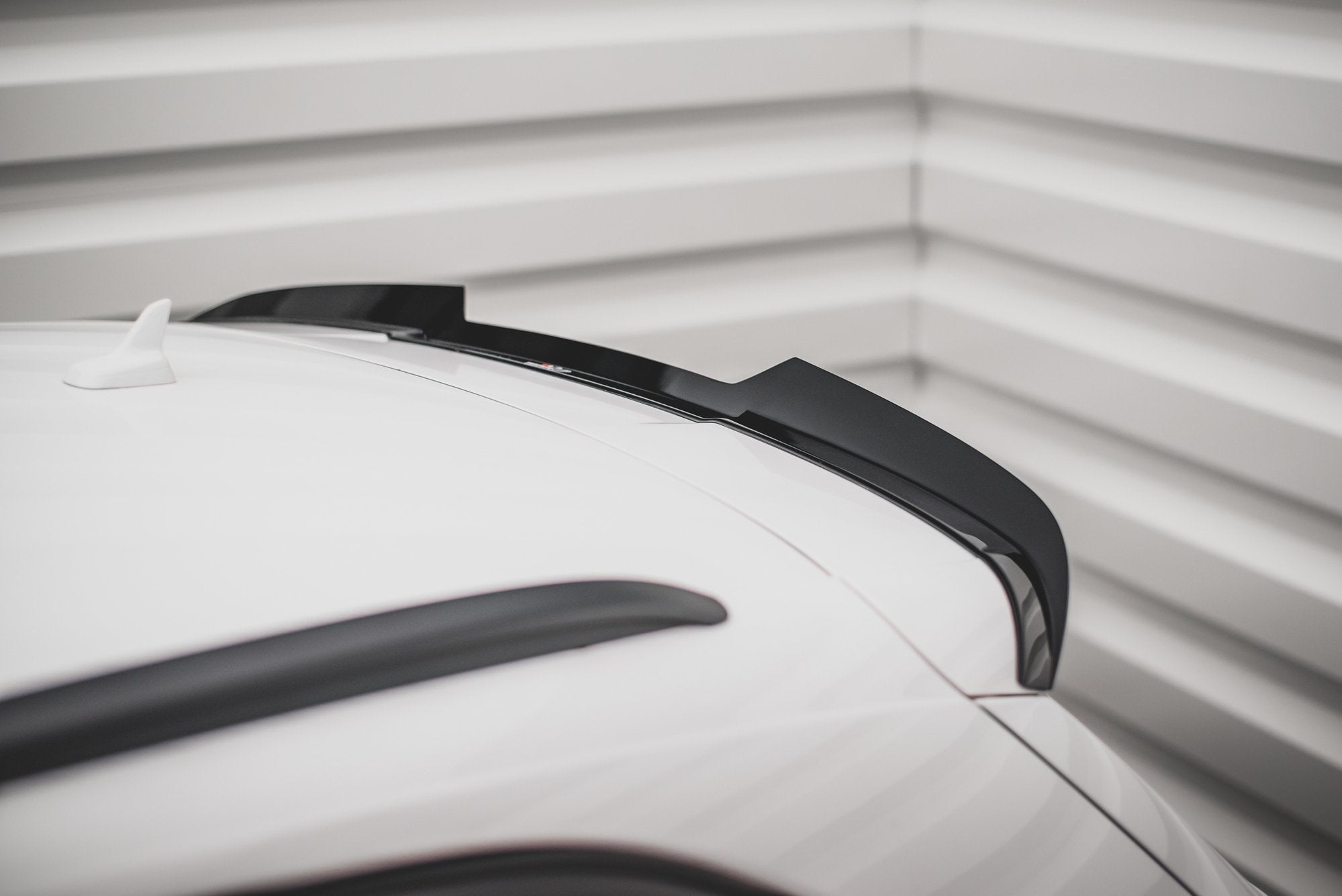 Frontspoiler Lippe, Seitenschweller, Heckseiten Flaps und Heckdiffusor Audi SQ5 Mk1