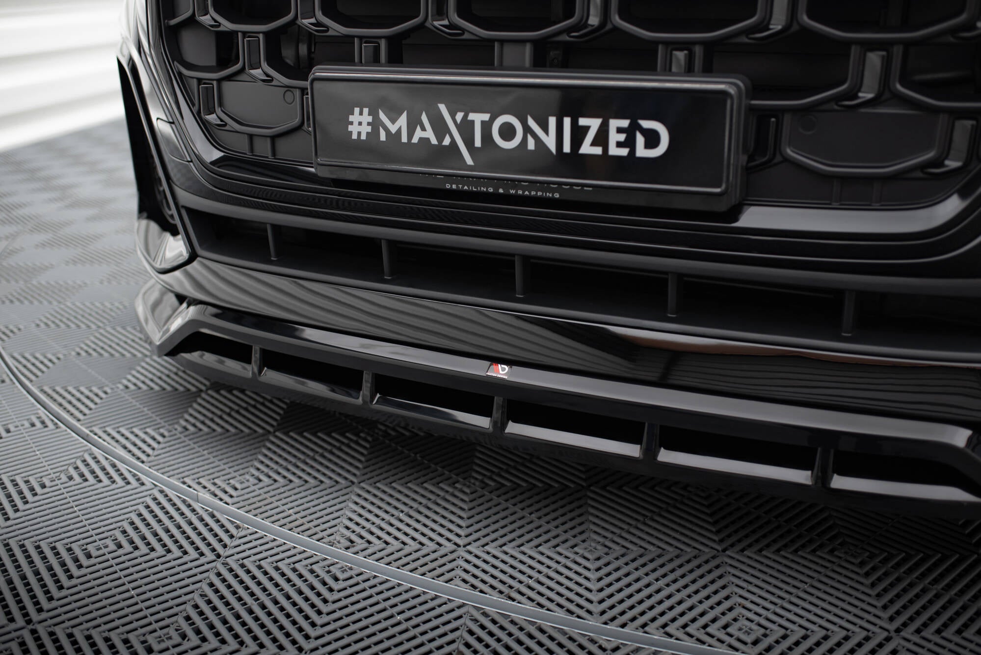 Frontspoiler Lippe Audi SQ8 / Q8 S-Line Mk1 Facelift Satz