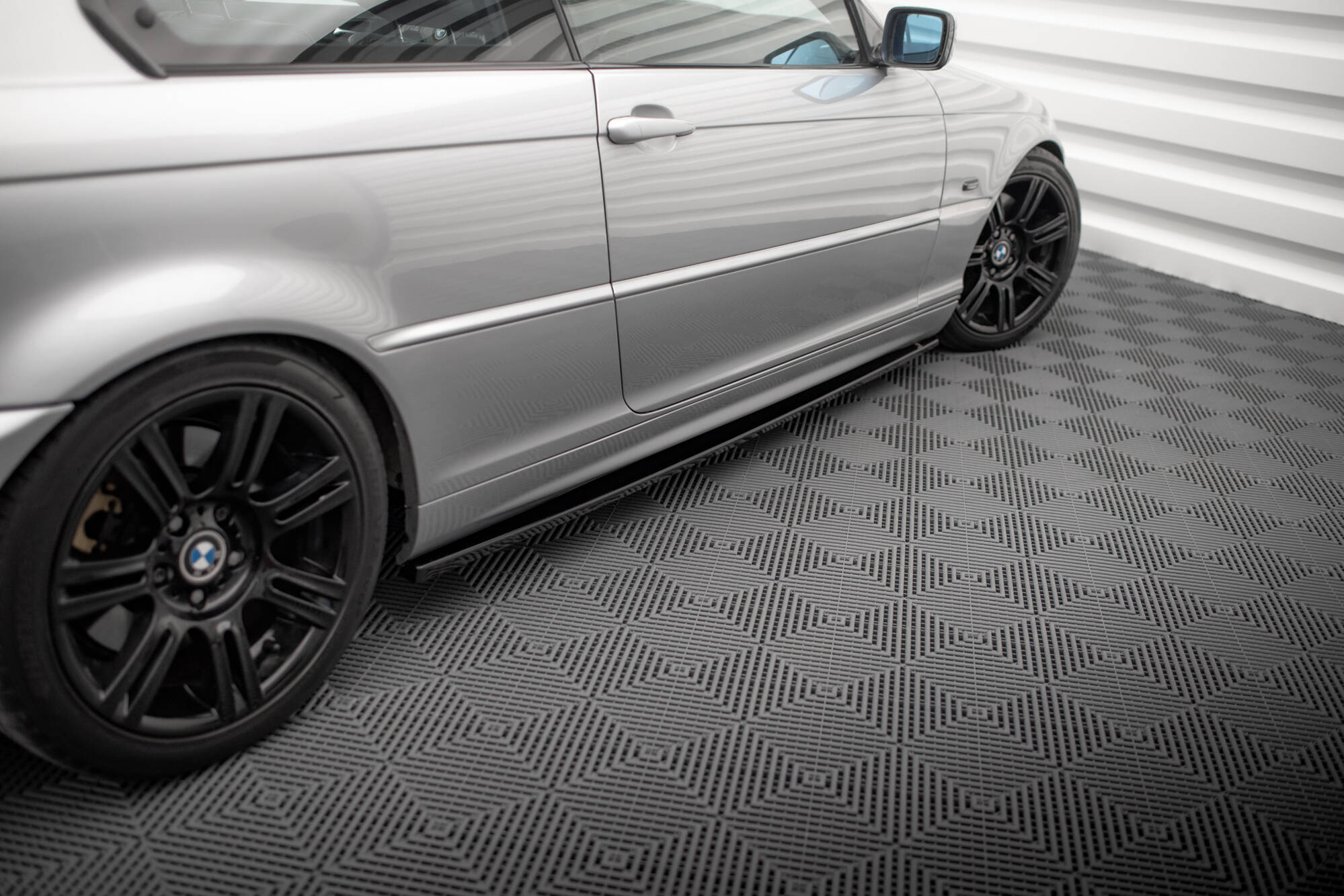 Frontspoiler Lippe, Seitenschweller und Heckdiffusor BMW 3 Coupe E46