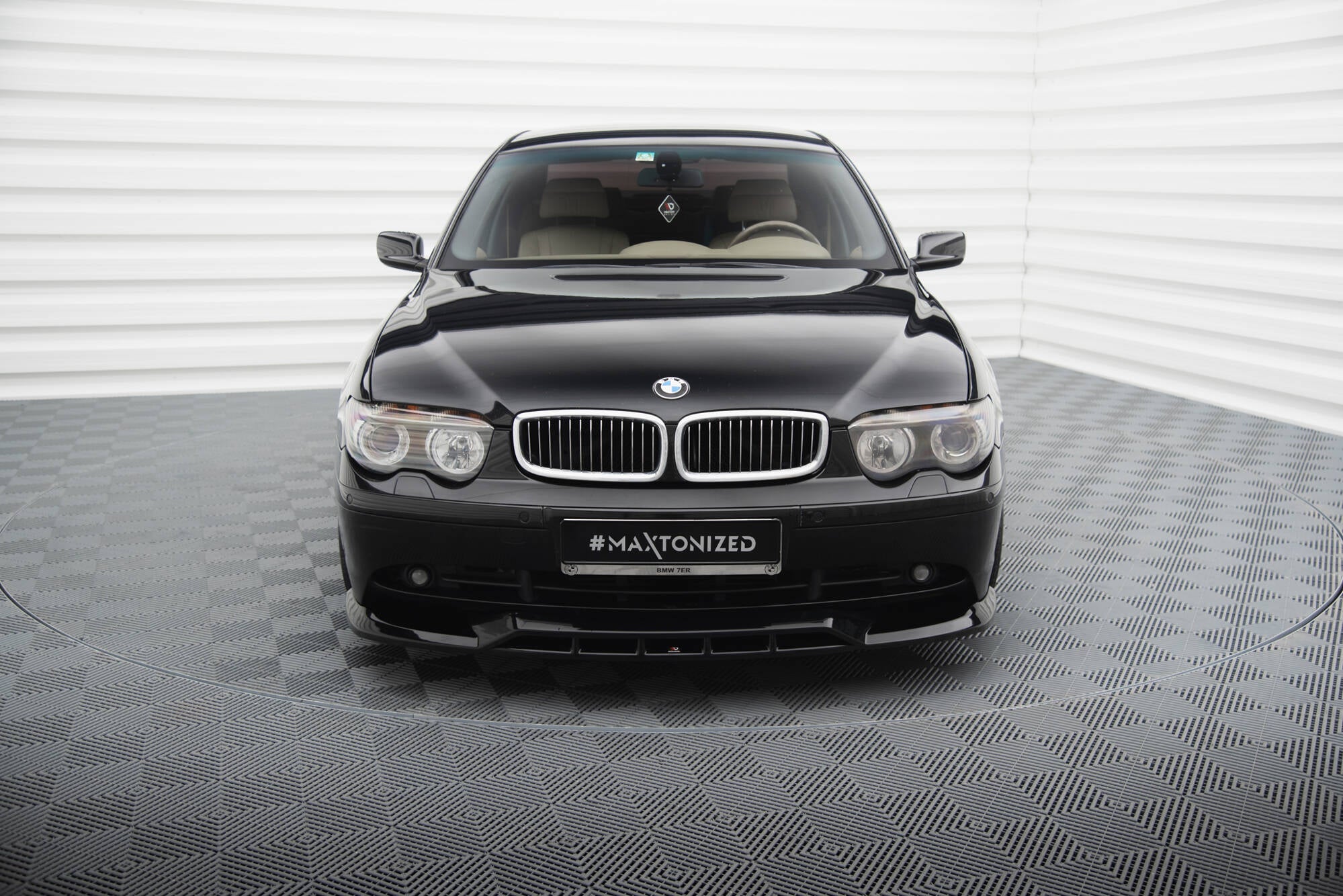 Frontspoiler Lippe, Seitenschweller, Heckdiffusor BMW 7 E65