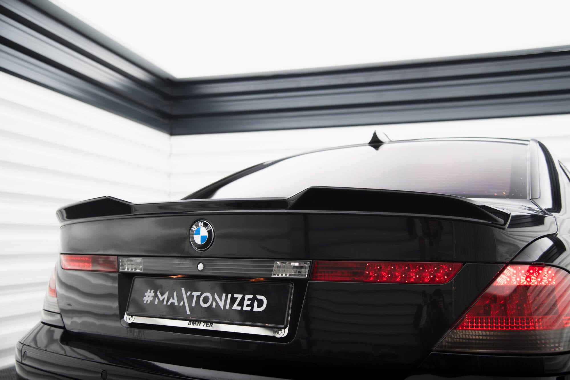 Frontspoiler Lippe, Seitenschweller, Heckdiffusor BMW 7 E65