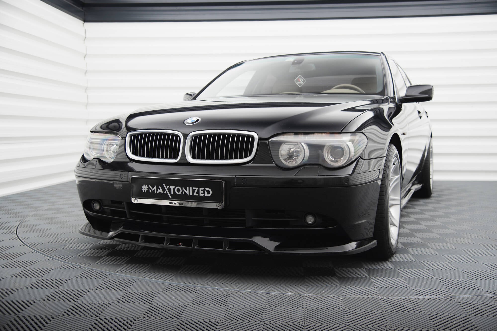 Frontspoiler Lippe, Seitenschweller, Heckdiffusor BMW 7 E65