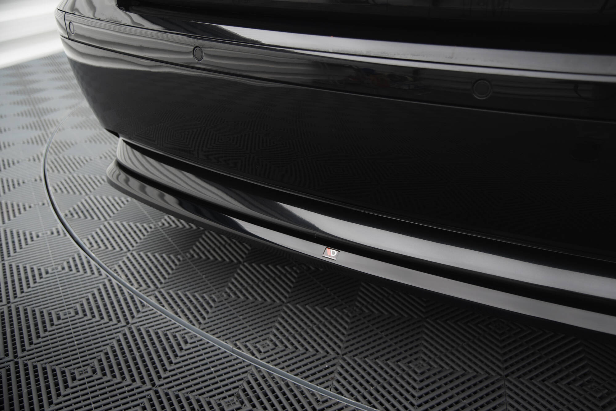 Frontspoiler Lippe, Seitenschweller, Heckdiffusor BMW 7 E65