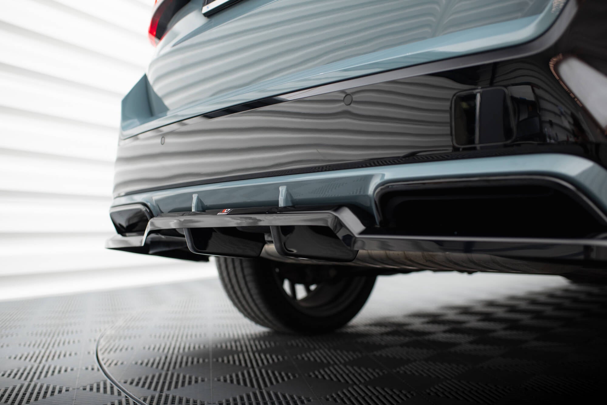 Frontspoiler Lippe, Seitenschweller und Heckdiffusor BMW X1 M-Pack U11
