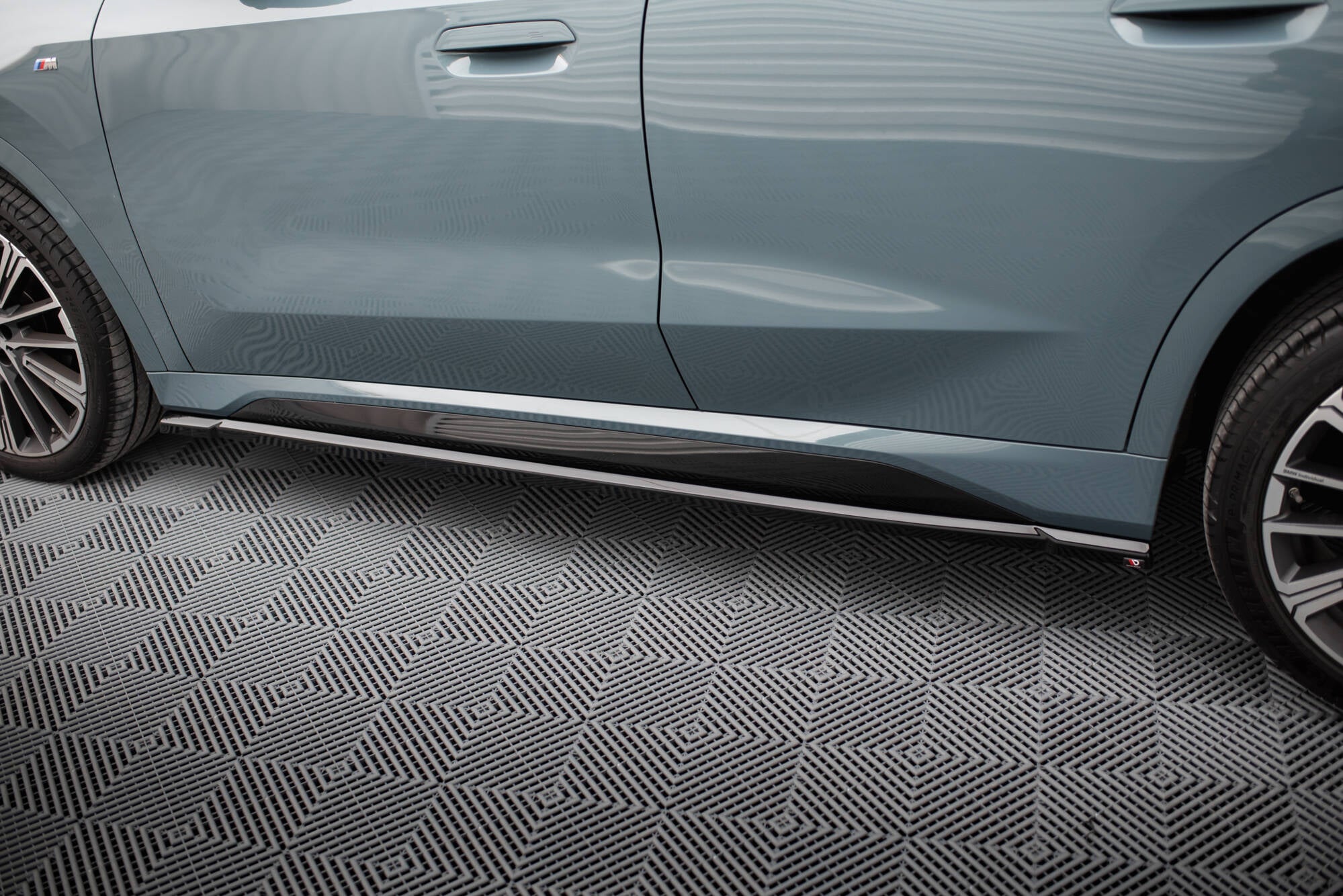 Frontspoiler Lippe, Seitenschweller und Heckdiffusor BMW X1 M-Pack U11