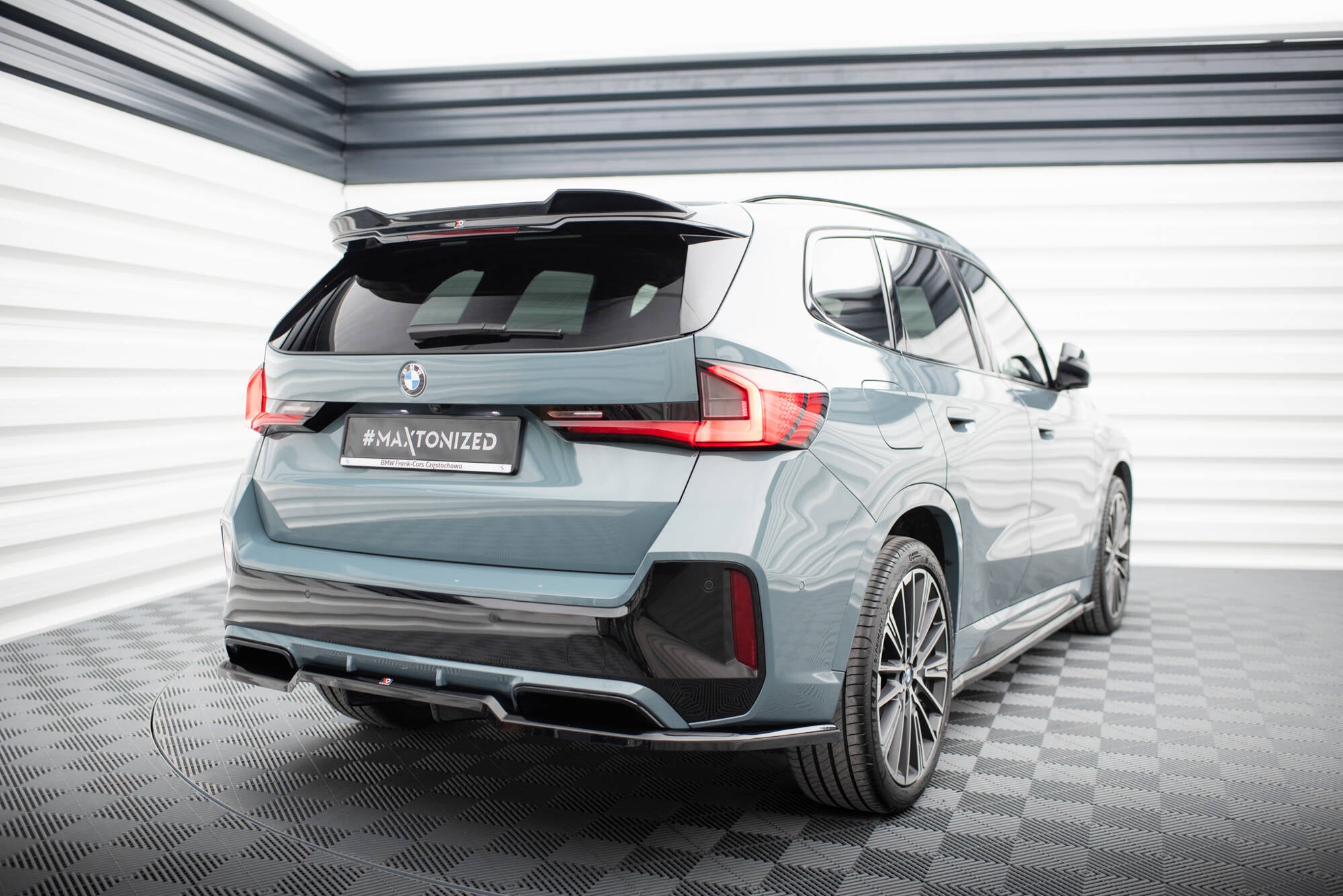 Frontspoiler Lippe, Seitenschweller und Heckdiffusor BMW X1 M-Pack U11