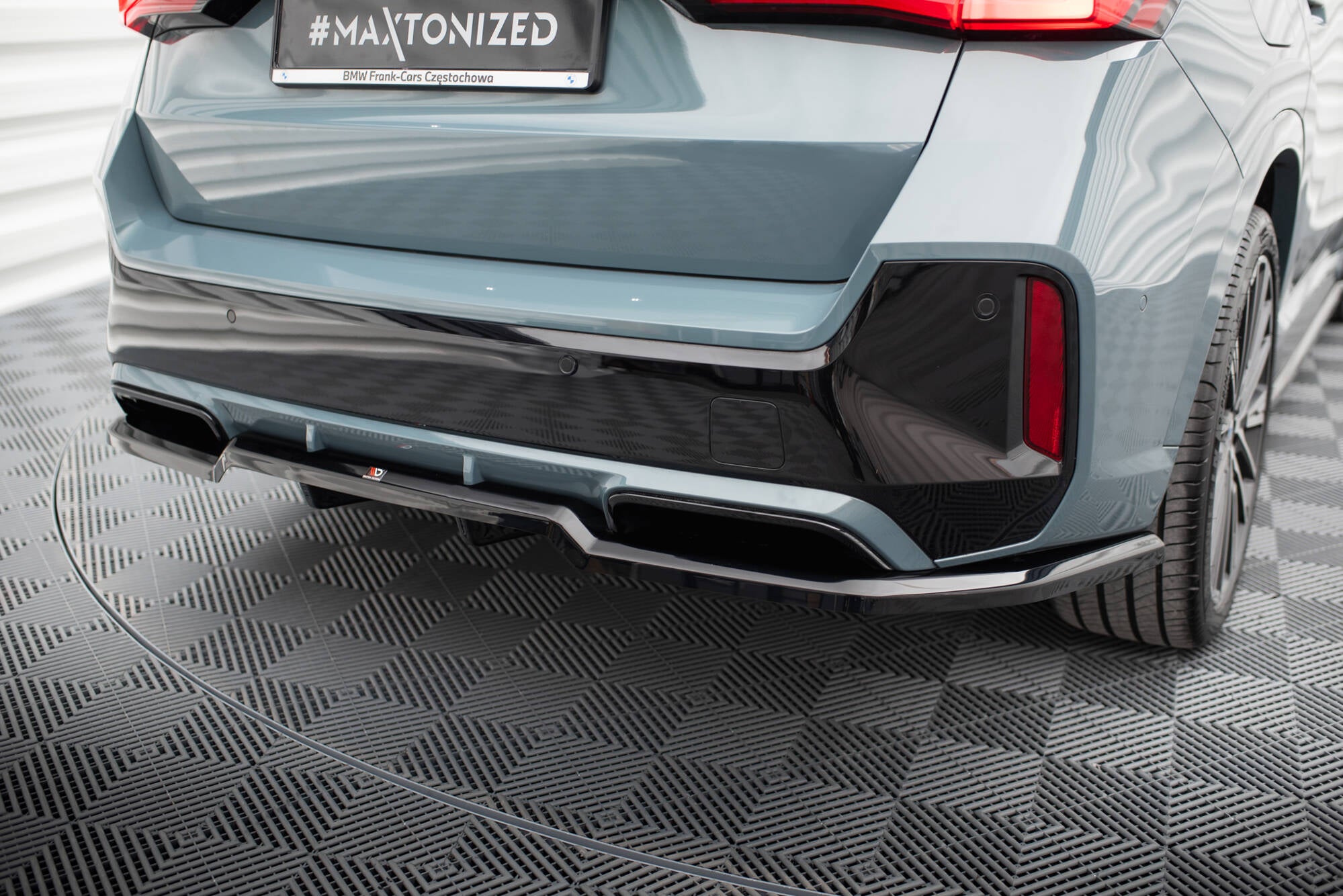 Frontspoiler Lippe, Seitenschweller und Heckdiffusor BMW X1 M-Pack U11