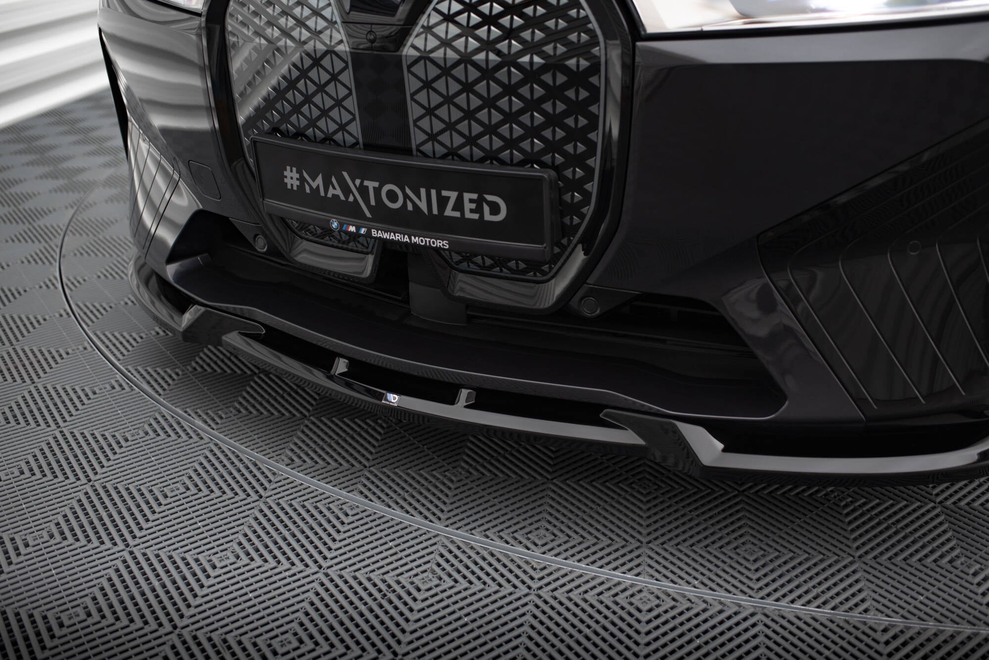 Frontspoiler Lippe, Seitenschweller und Heckdiffusor Satz BMW iX M-Pack i20