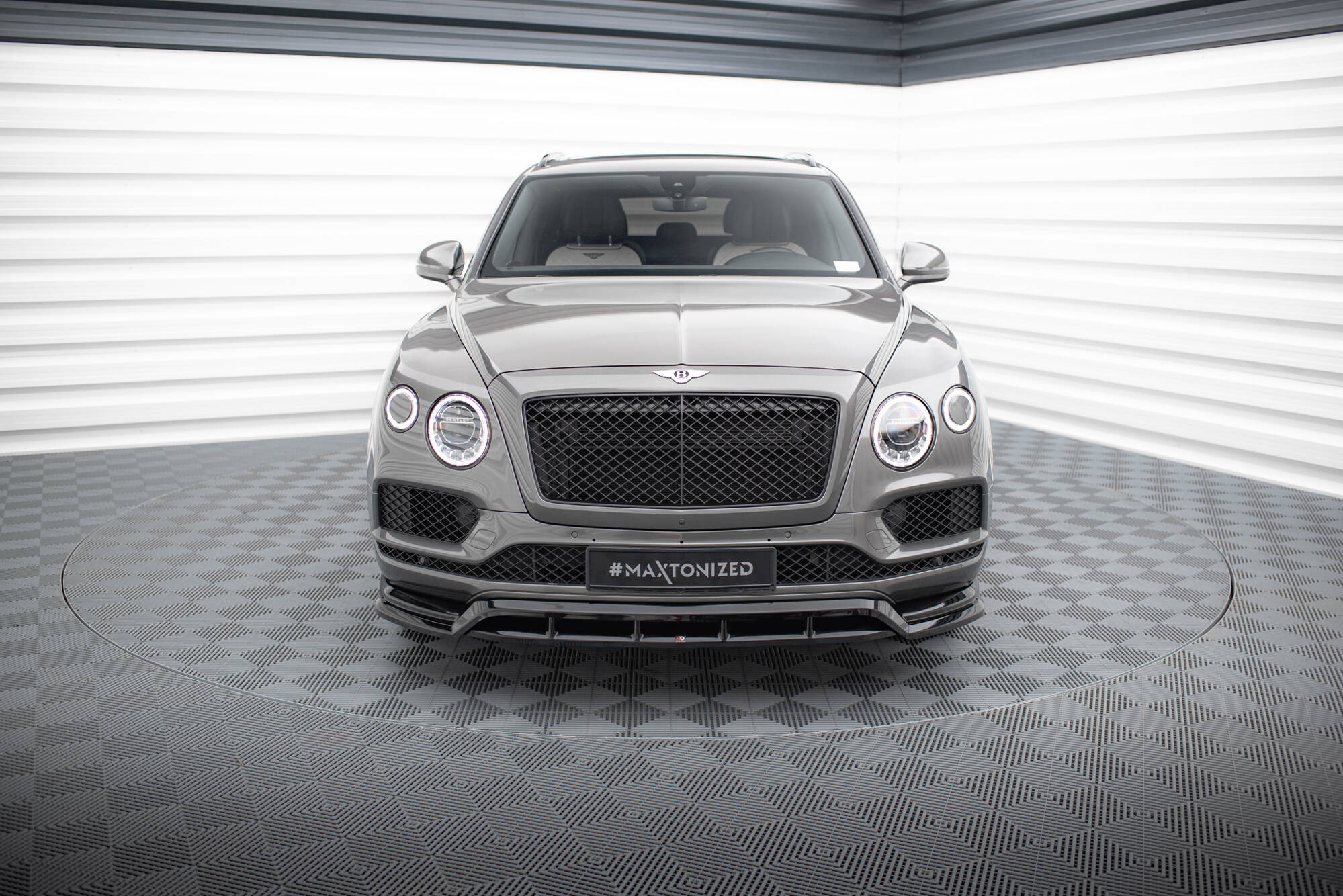 Frontspoiler Lippe, Seitenschweller und Heckdiffusor Satz für Bentley Bentayga Mk1