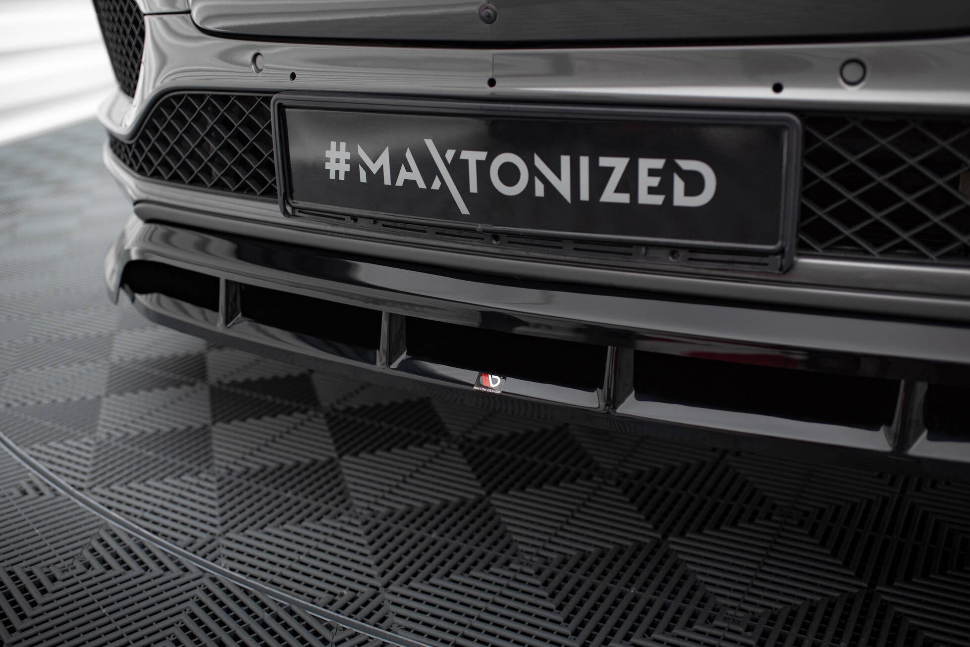 Frontspoiler Lippe, Seitenschweller und Heckdiffusor Satz für Bentley Bentayga Mk1